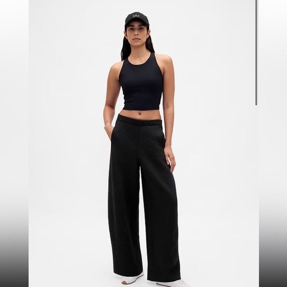 GAP Pants - NWT GapFit Quilted Jacquard Barrel Pants Black Cotton blend Large Tall/Long